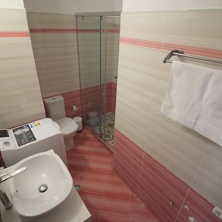 Apartment Cozy And Spacious With Sea View Sarande